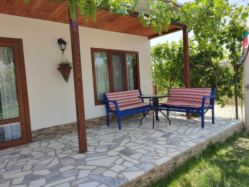 Photo of Holiday Home Front